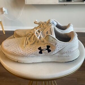 Men’s Size 11 Under Armour Shoes